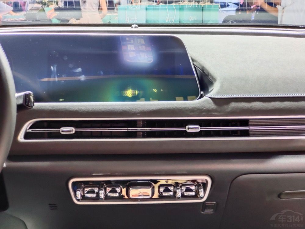 ŷ����è10���𲽣���ֻè�����ָ��ţ�