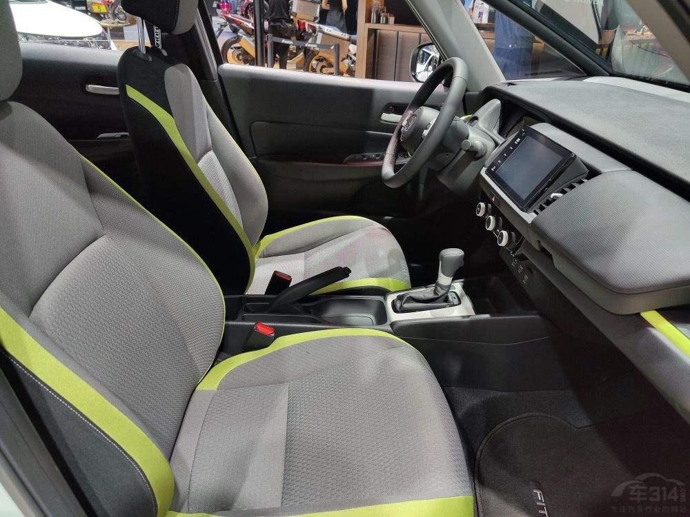 10���ͷ�ļ��ô����� ѡ����ɶȾͶ���