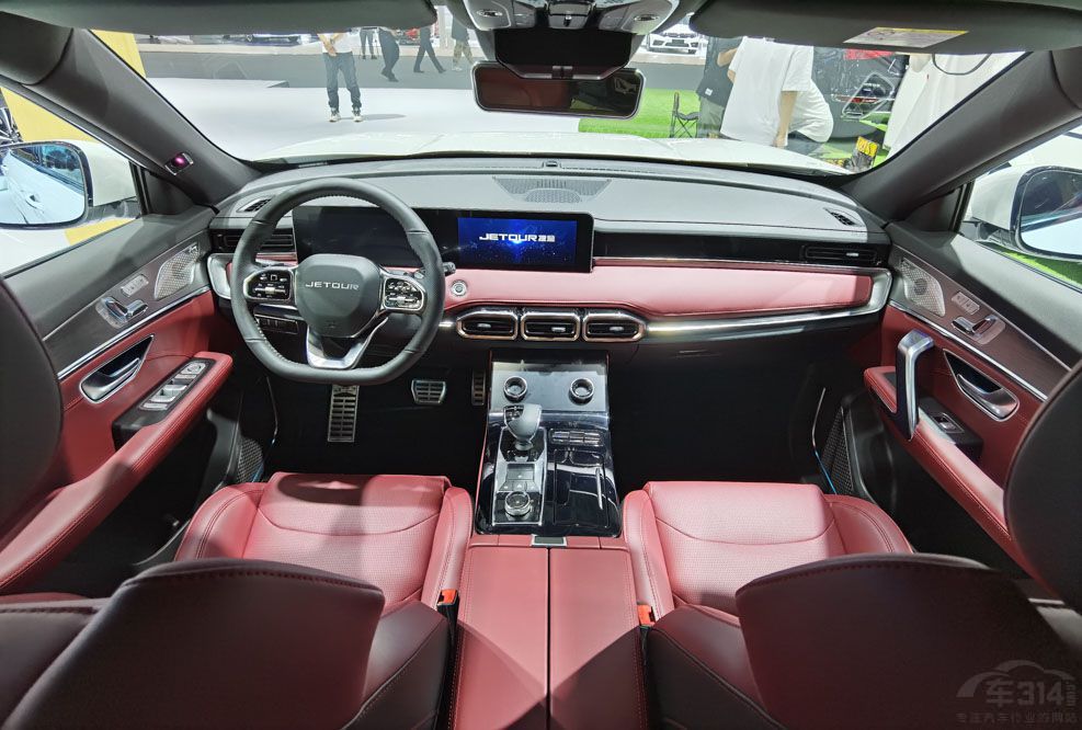 10�򼶵Ĵ�SUV �����ռ�� ����7����ѡ