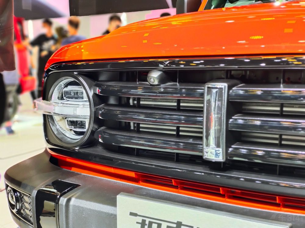 �̵����ԽҰ�ó� ��������һ�Ҿ�ռ3��