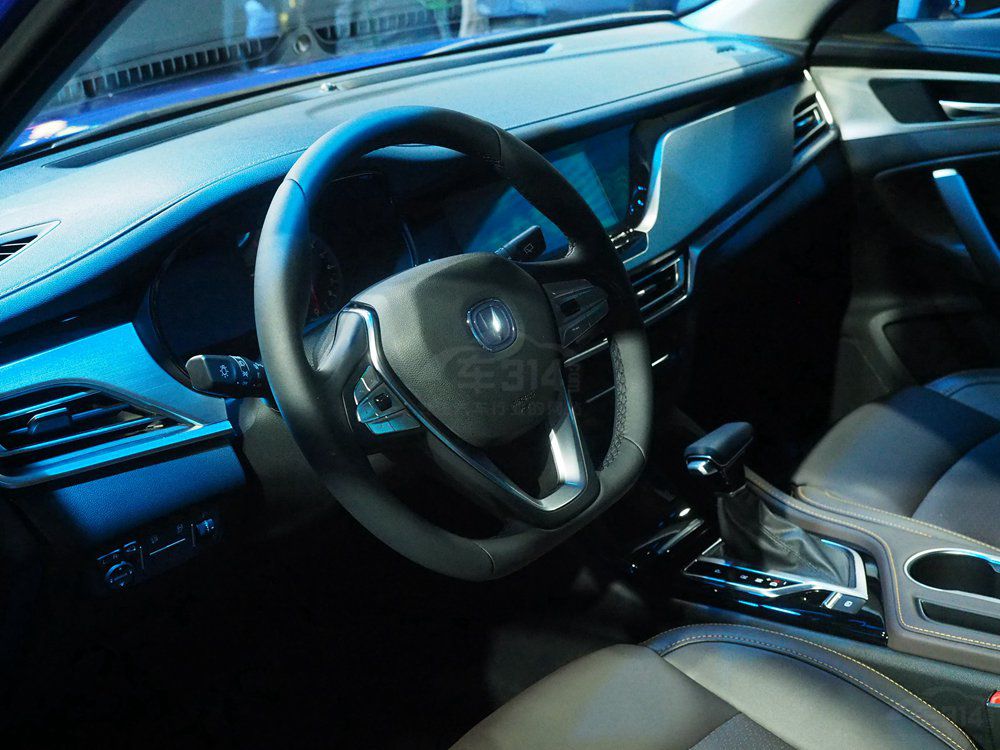 ����10���SUV���ŵ����������ո�����