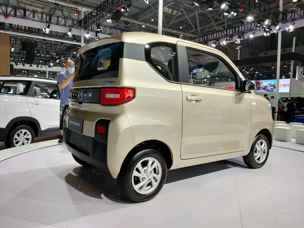 SUV������ġ�ͷ������ ˭��ֵ�����֣�