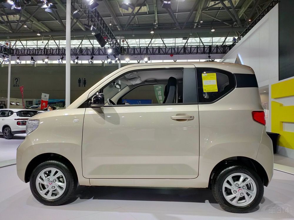 SUV������ġ�ͷ������ ˭��ֵ�����֣�