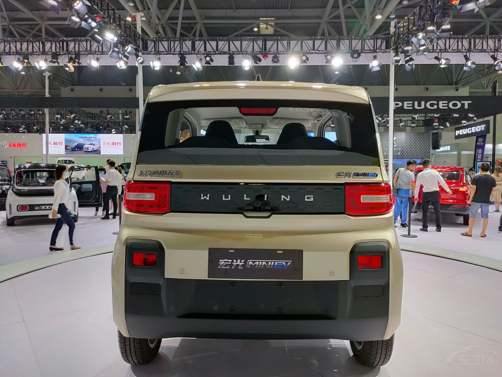 SUV������ġ�ͷ������ ˭��ֵ�����֣�