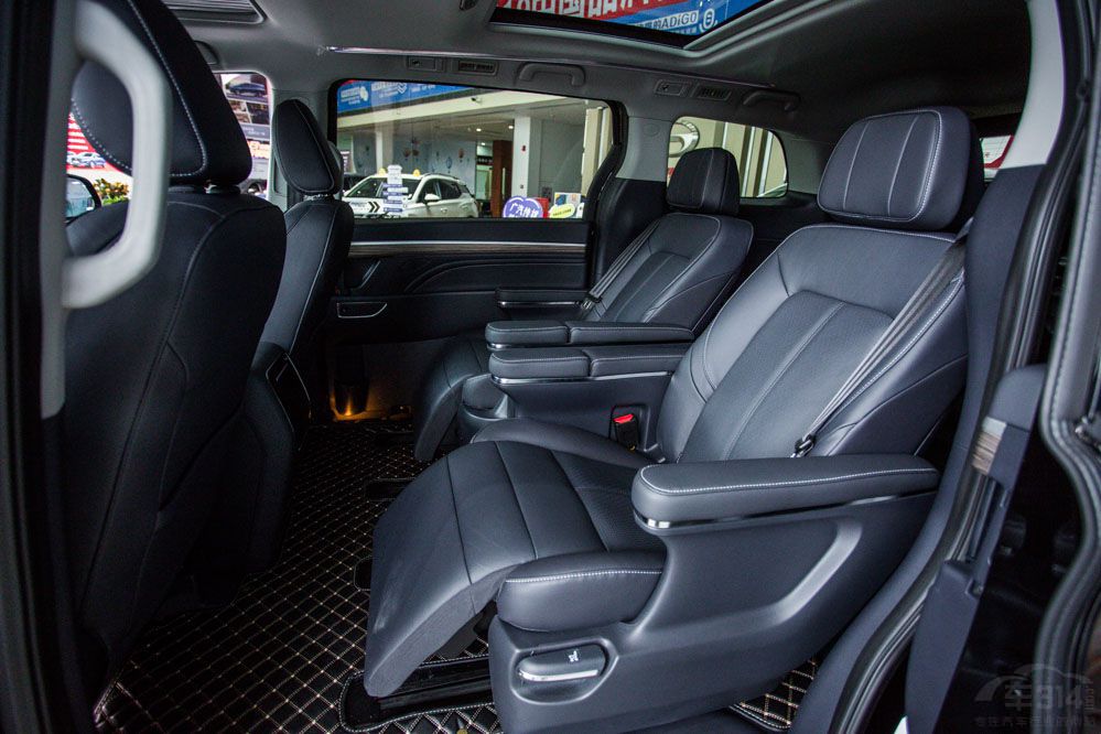 Ϊ��˵M8��ʦ����50��������ֵ��MPV��