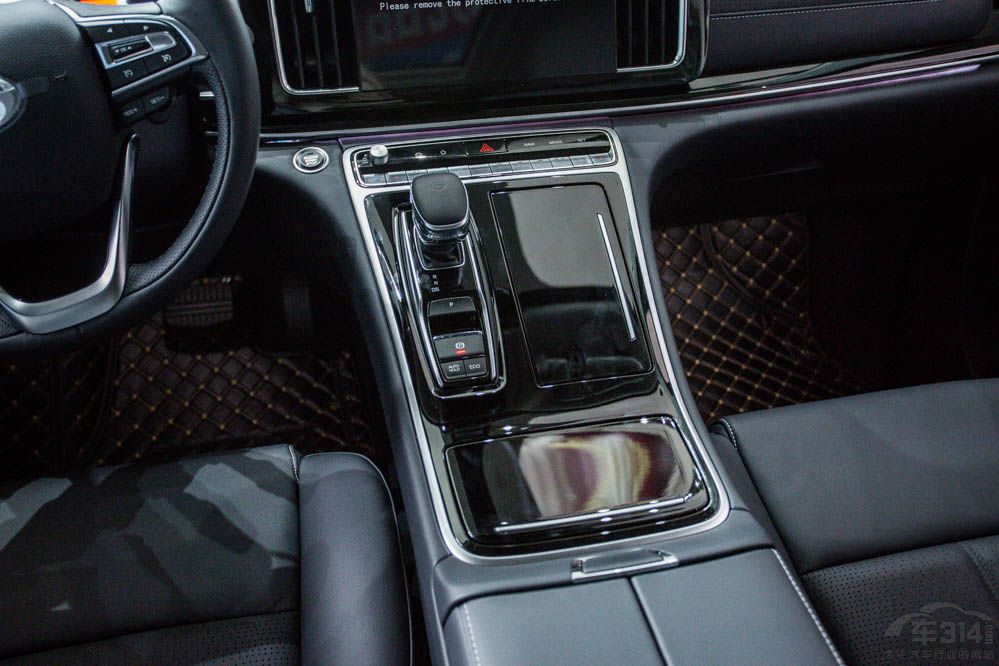 Ϊ��˵M8��ʦ����50��������ֵ��MPV��