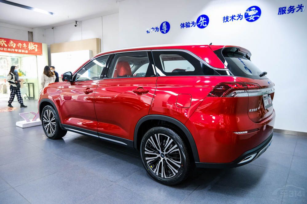 ����M6 PLUS�ͳ���ŷ��X7 ��������ɼ�