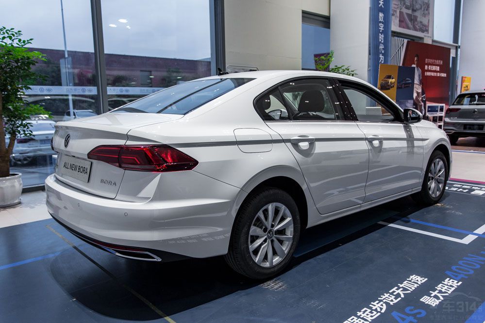 �̵�10�����һ�����AT������ĺ��ʳ�