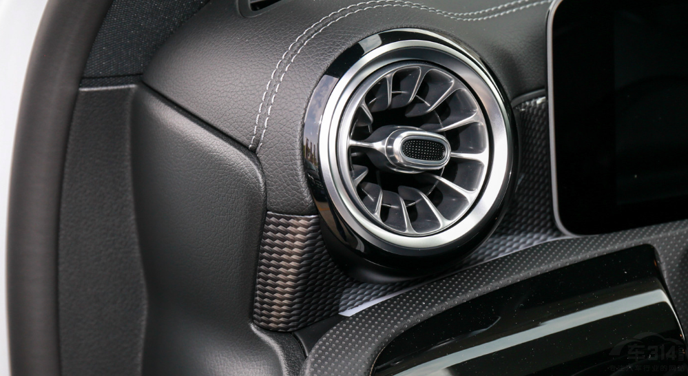 奔驰A级VS全新奥迪A3 入门级豪华车选谁 奔驰A级VS全新奥迪A3 入门级豪华车选谁