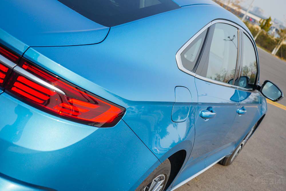 ���������м����� �������ճ��;ۼ�����