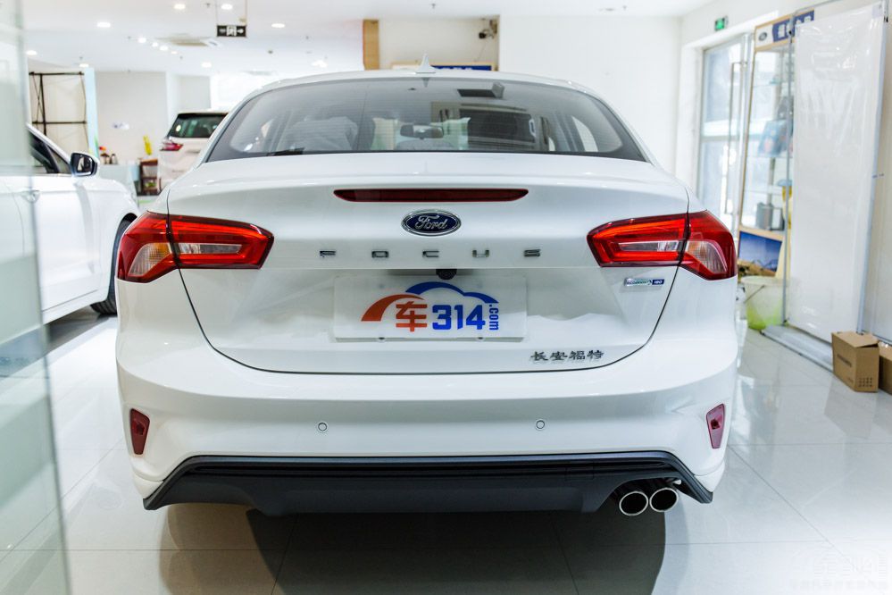 ���������ĵ�һ���γ� ѡ���Ȱ���������