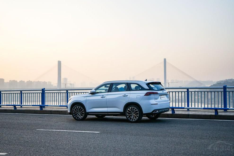 ʮ��ԪSUV��ôѡ�����������򡱳���ŷ��X7