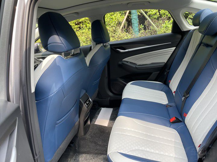 �жԱȾ����˺� �ݶ�PLUSȫ�����ڿ�����