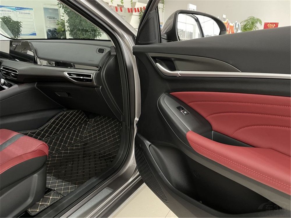 �жԱȾ����˺� �ݶ�PLUSȫ�����ڿ�����