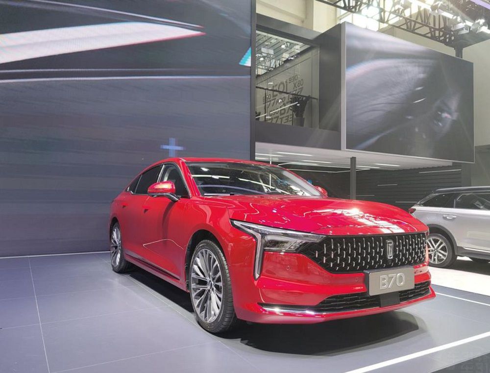 ����������B70����γ�Ϊ�ҽκ����ģ�