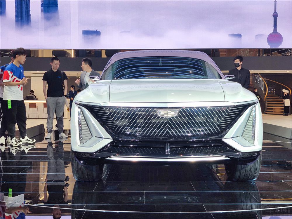 ��˹���İ��� ��һȺ����׷������