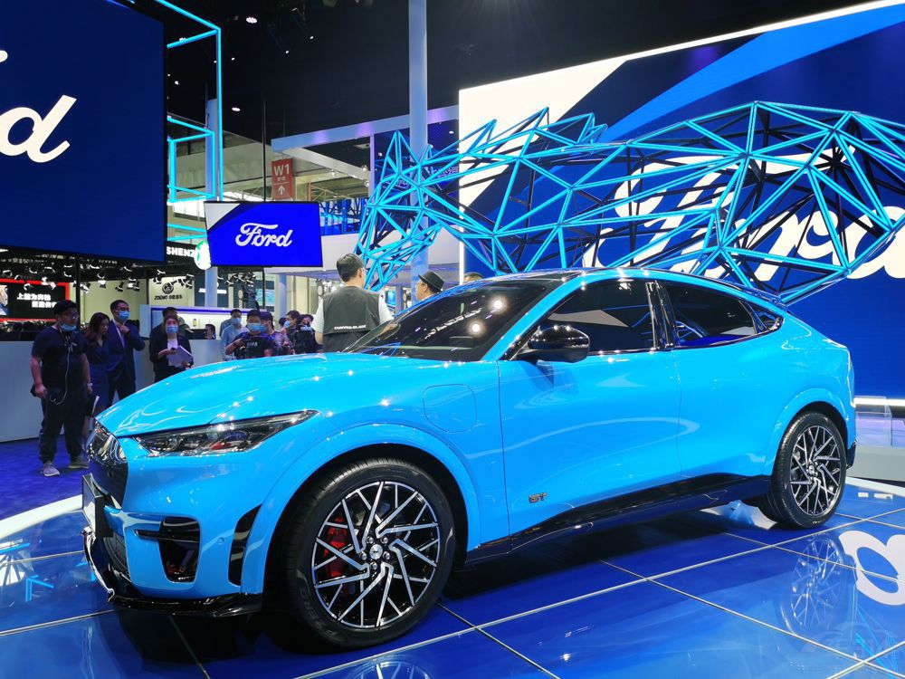 ��˹���İ��� ��һȺ����׷������