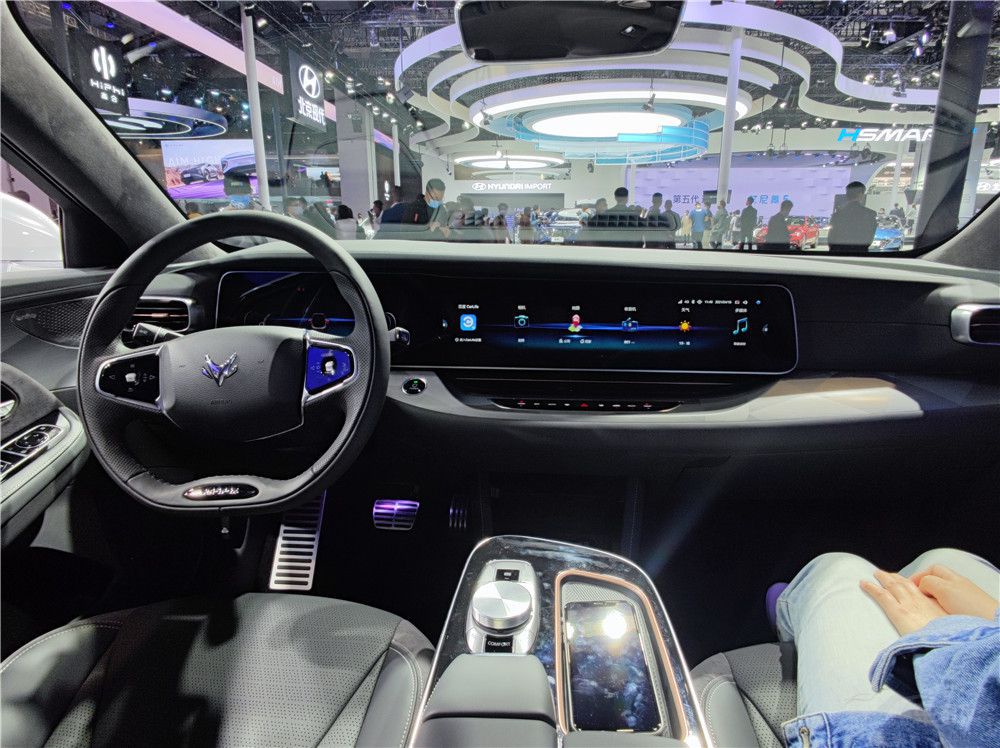 ��˹���İ��� ��һȺ����׷������