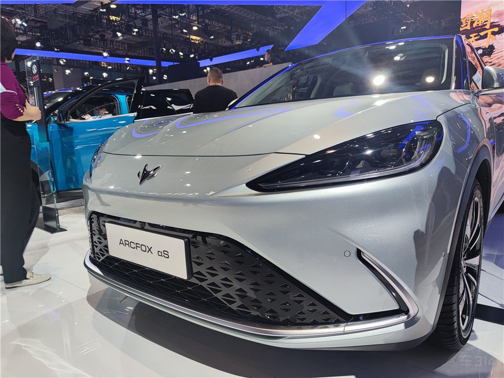 ��˹���İ��� ��һȺ����׷������