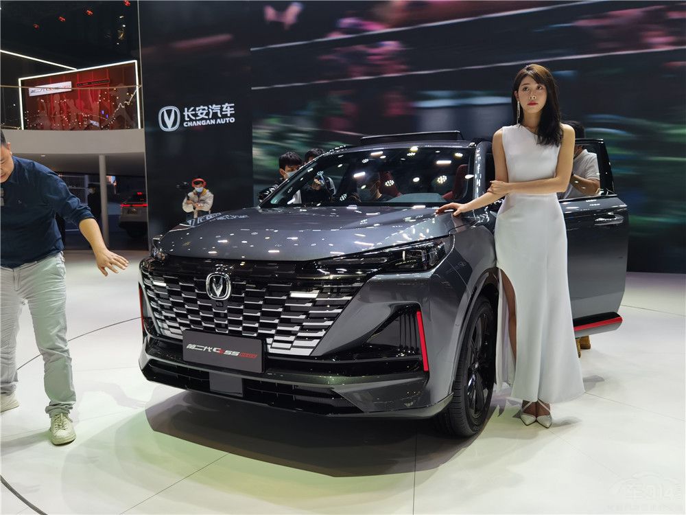 2021�Ϻ���չ����ϵ������̹�˾���ը��