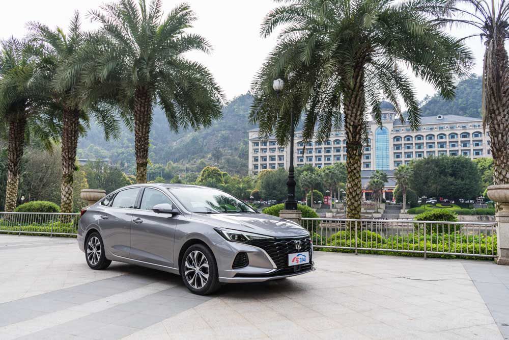 ��ͬԤ�㣬�ݶ�PLUS���ղ��������ѡ��