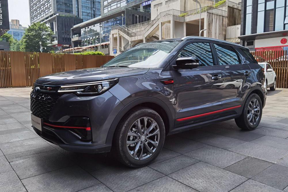 销量榜常客长安CS55PLUS和博越该怎么选? 销量榜常客长安CS55PLUS和博越该怎么选?