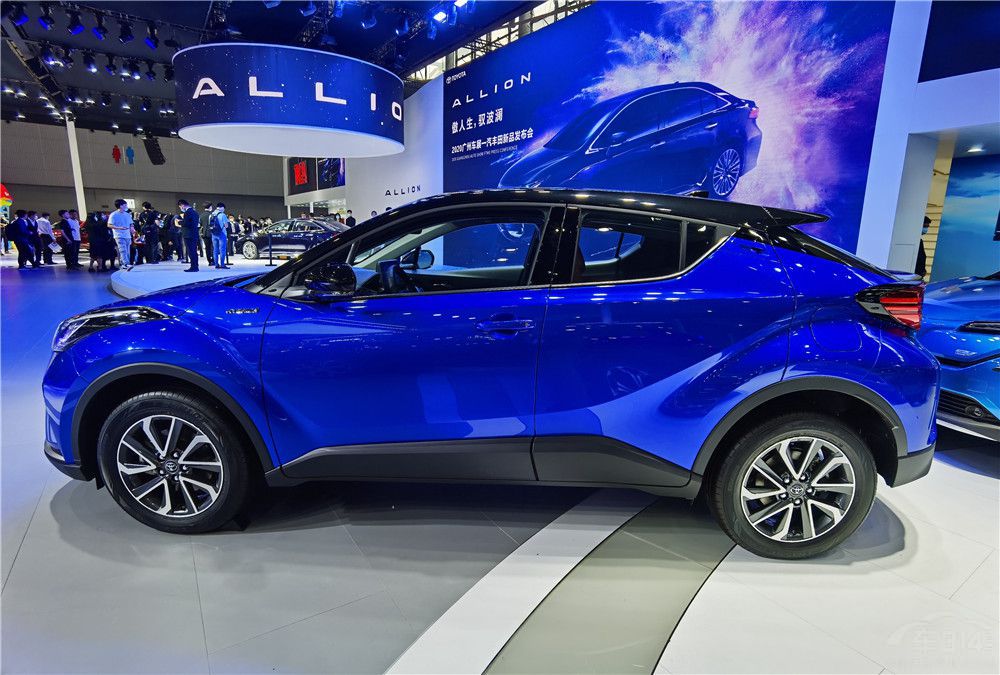 6�½�����SUV�³��̵� ��һ������˳Ծ�