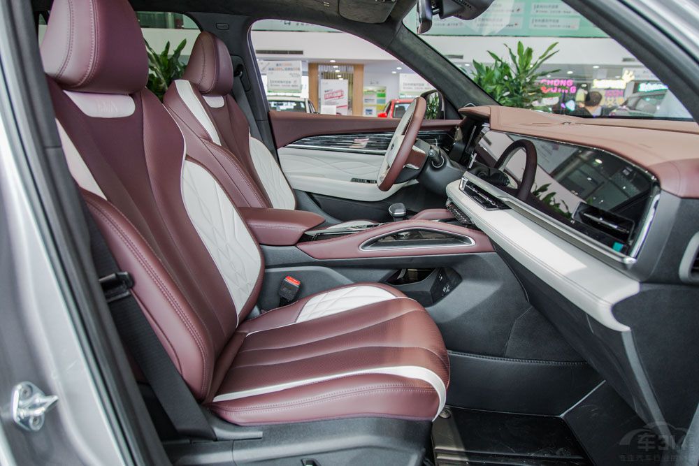 ���Ǵ�ռ䣬������SUV��6�¼������У�