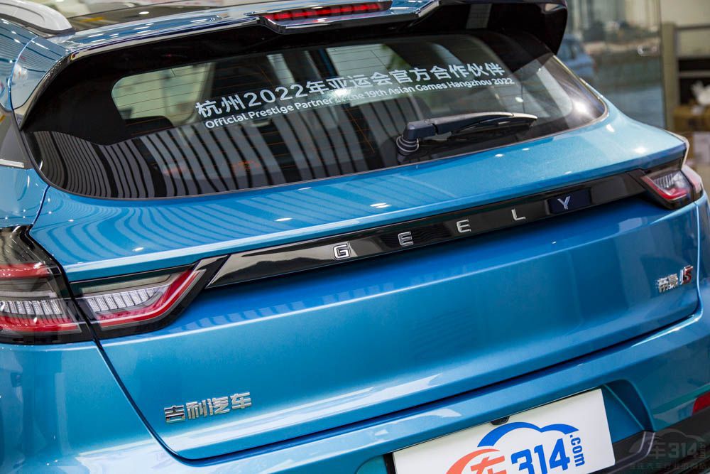 帝豪S和长安UNI-T运动版到底应该怎么选? 帝豪S和长安UNI-T运动版到底应该怎么选?