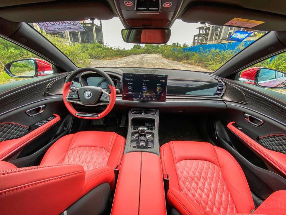 ��˦��˹����ʮ���ֵ�30��綯������˭