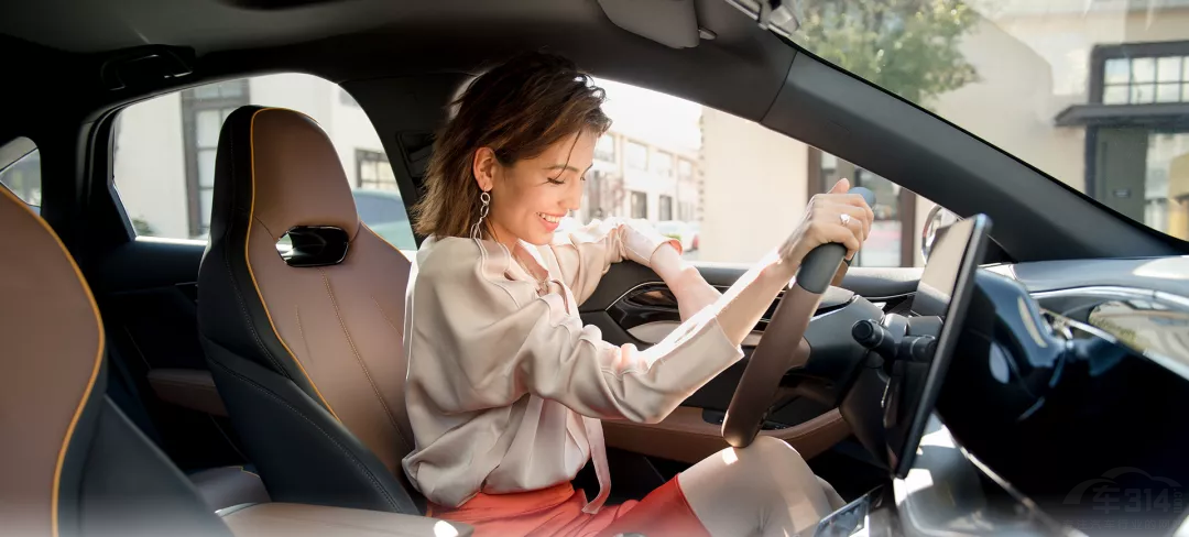 ������˫��E+����PLUS