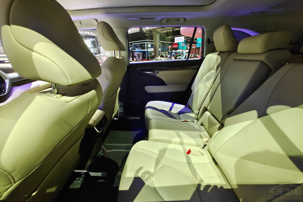 ���ﺺ��������PLUS����̨����ôѡ?