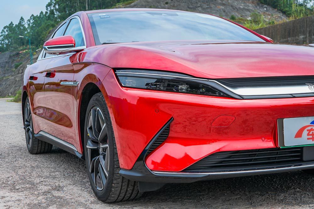 ��˦��˹����ʮ���ֵ�30��綯������˭