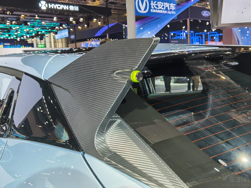 C-HR˫��Աȳ���UNI-T�˶��棬��ôѡ��