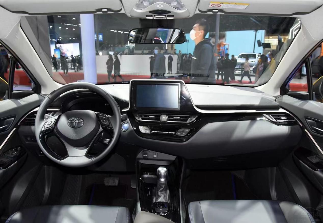 C-HR˫��Աȳ���UNI-T�˶��棬��ôѡ��