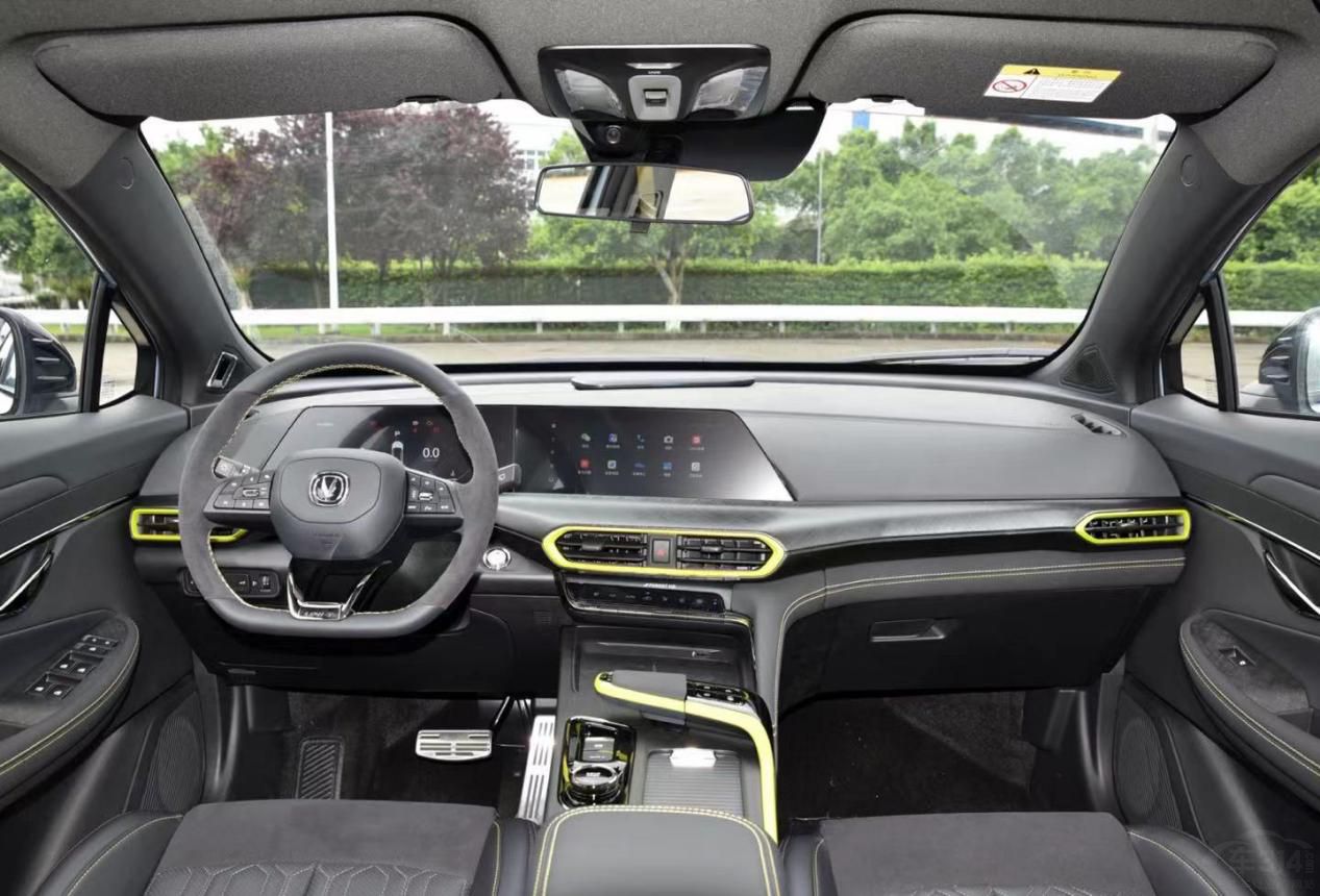 C-HR˫��Աȳ���UNI-T�˶��棬��ôѡ��