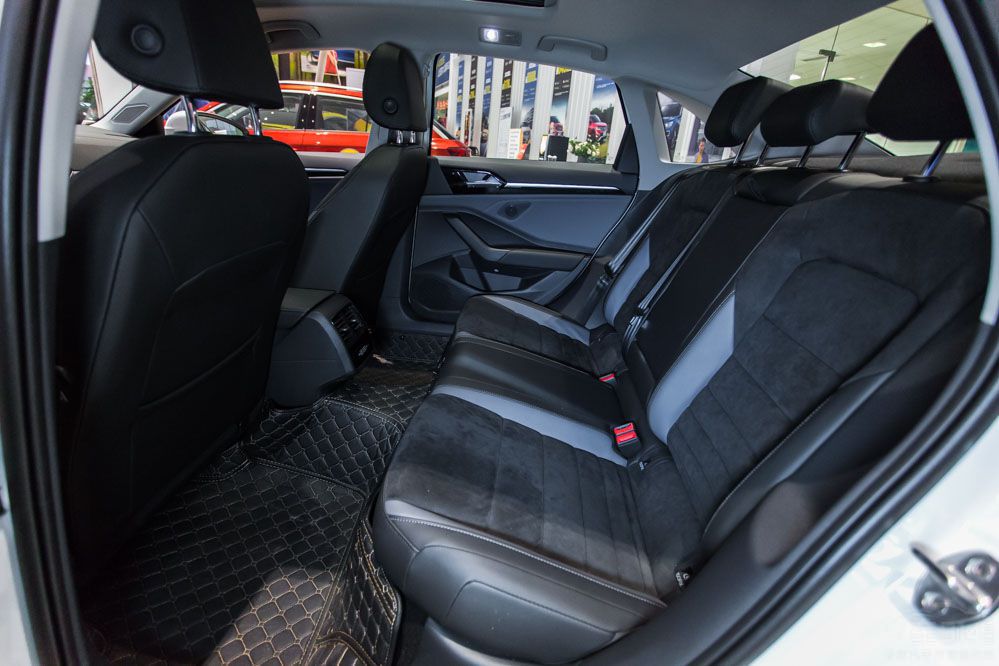 15�����ҵ�A+���������ں�������ѡ˭��