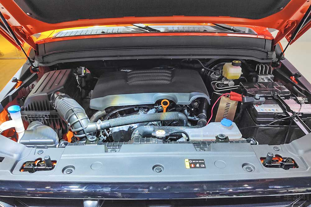 Բ��������ԽҰ��  ̹��300�Աȱ���BJ40