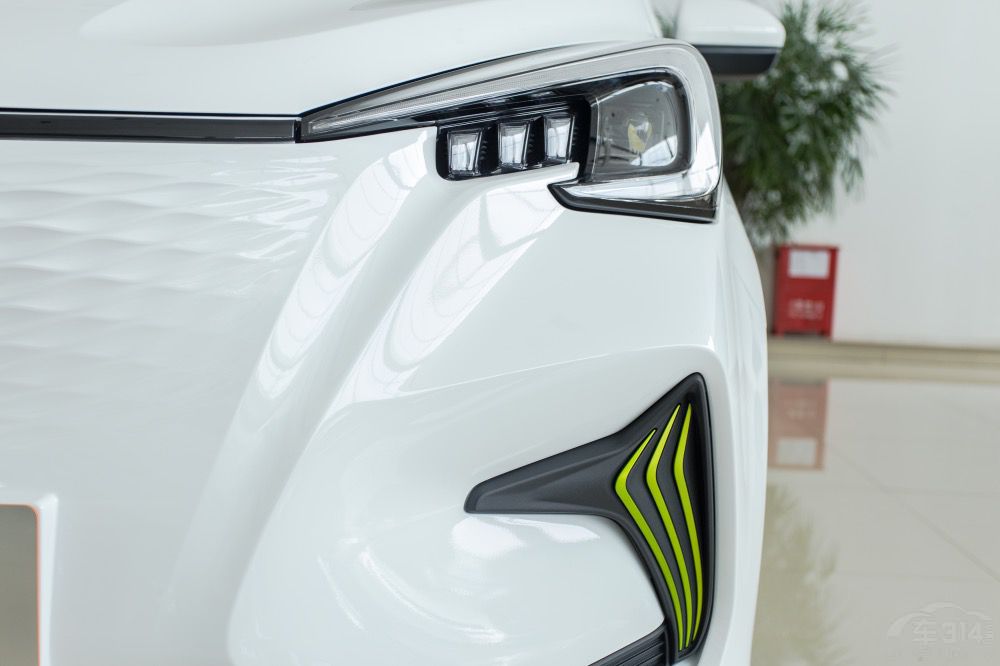 ������ᣬ���ѡ����̨����Ϊ��������