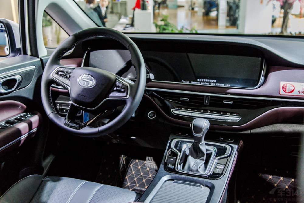 ��ռ������� ����M6 PROΪ��̥��ͥԲ��