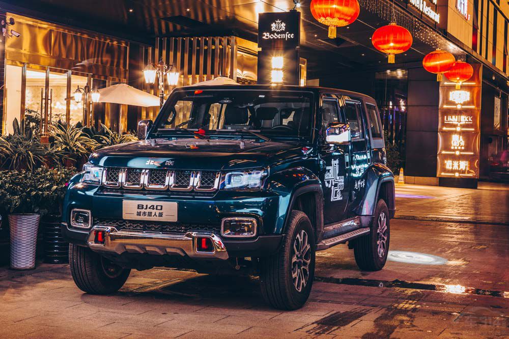 ƾɶ˵��BJ40��ǰ ̹��300ֻ�Ǹ��ܵܣ�