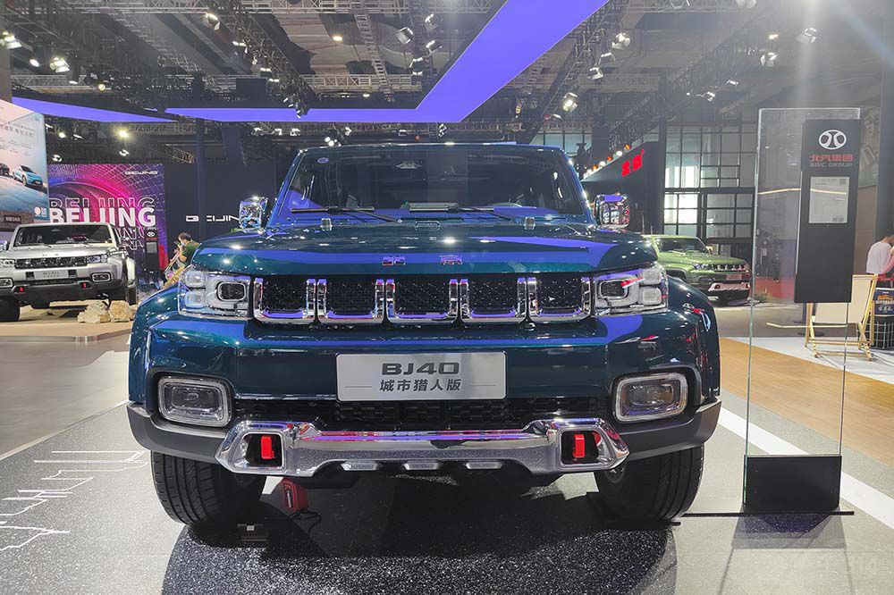 ƾɶ˵��BJ40��ǰ ̹��300ֻ�Ǹ��ܵܣ�