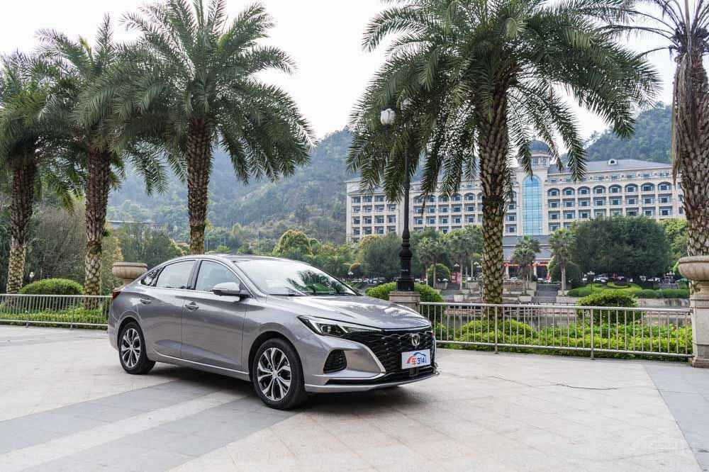 ���������ͼҽ� �ݶ����ۺ�ѡ˭�����ʣ�