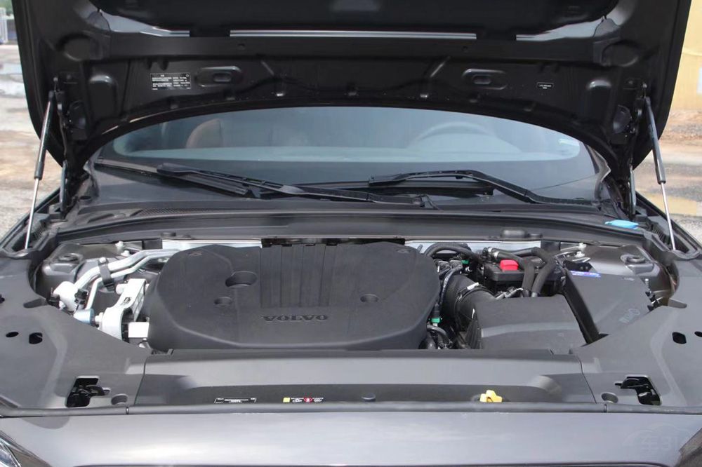 �ֶ���S90�Ϳ�������CT6����ѡ׼û����