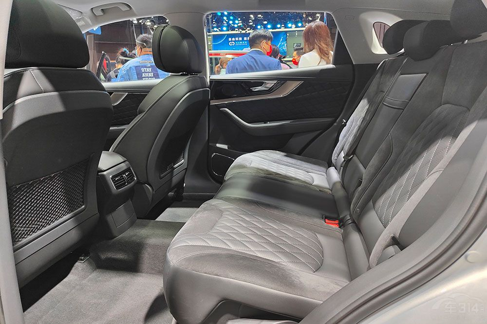 ���ڵȻʹ�½�ţ������⼸������SUV�ɣ�