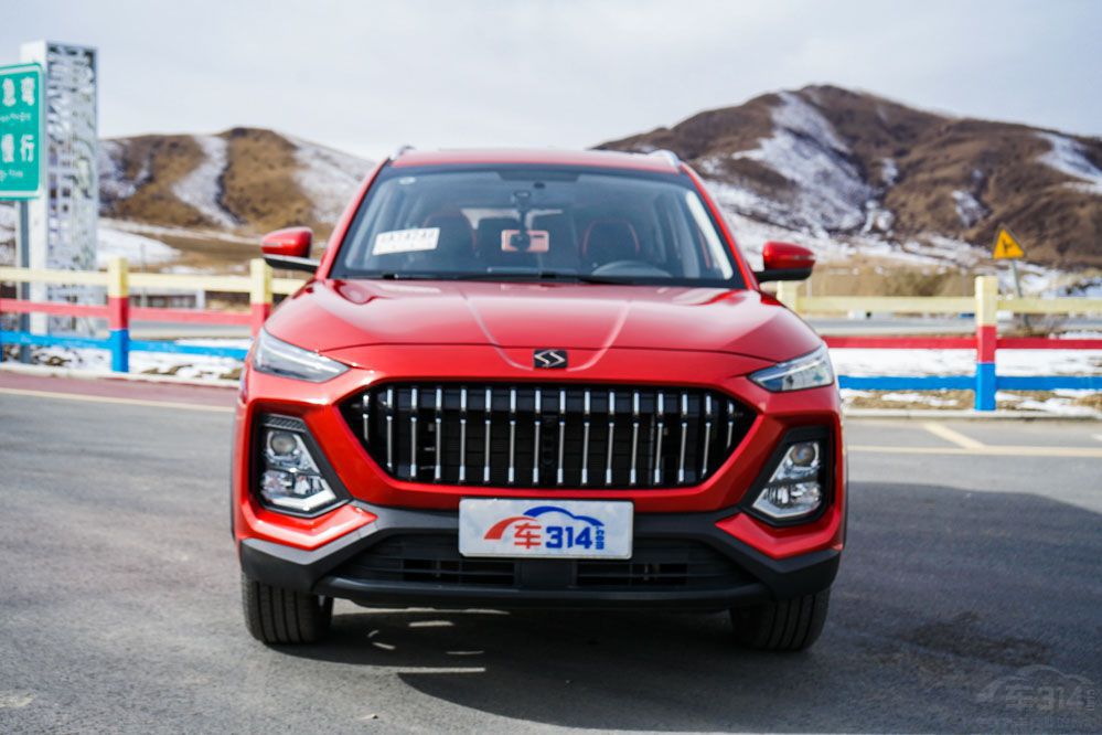 ����UNI-K���� 3���ռ�SUV�Ⱥ�������