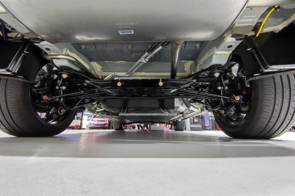 �ʺ�ȫ�ҳ��еĹ���SUV �����Ĵ�������