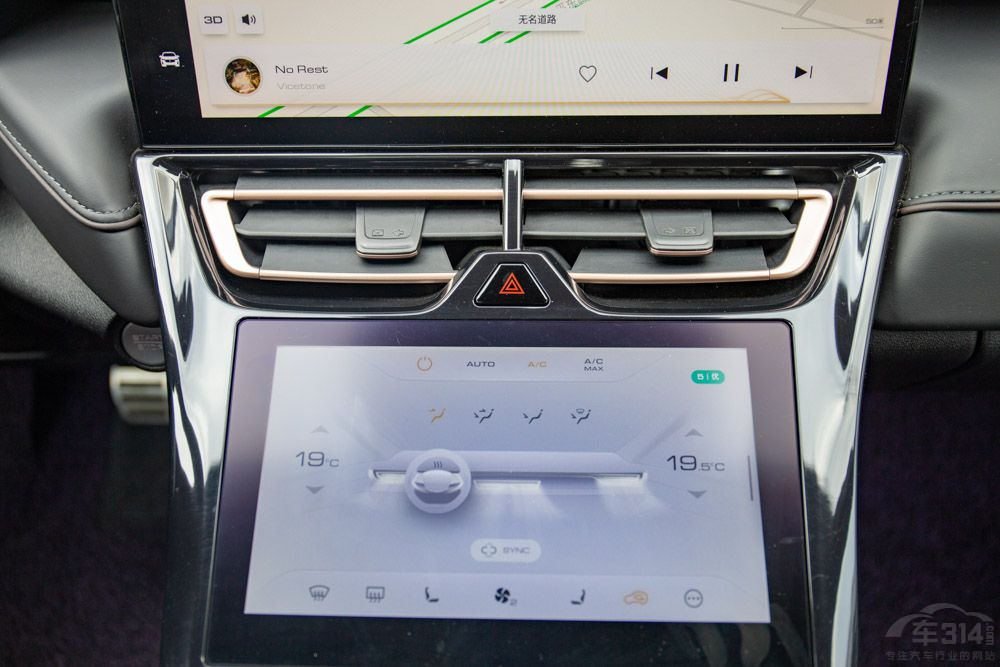 Ħ���Ա�UNI-K ������������SUV��ôѡ��