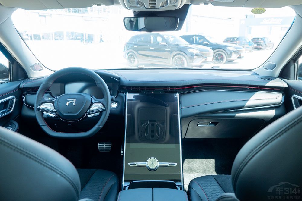 20�򴿵�SUV ������T��MARVEL R��ôѡ