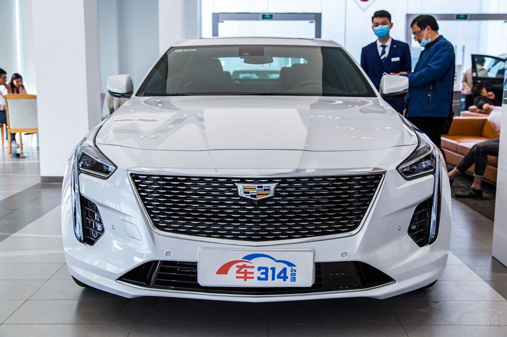 ���ߺ���Ʒ��ѡ˭ ES��CT6�Ŀ������Ĳ�